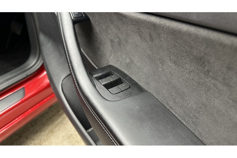 Tesla Model 3 Standard Range Plus - U2172