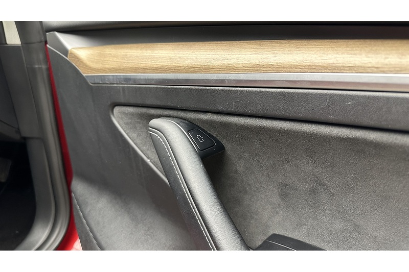 Tesla Model 3 Standard Range Plus - U2172