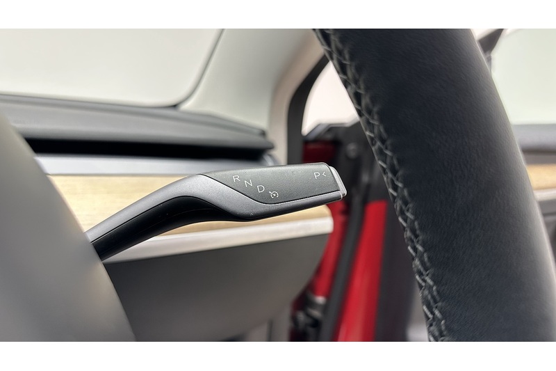 Tesla Model 3 Standard Range Plus - U2172