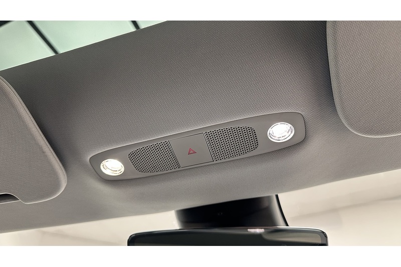 Tesla Model 3 Standard Range Plus - U2172