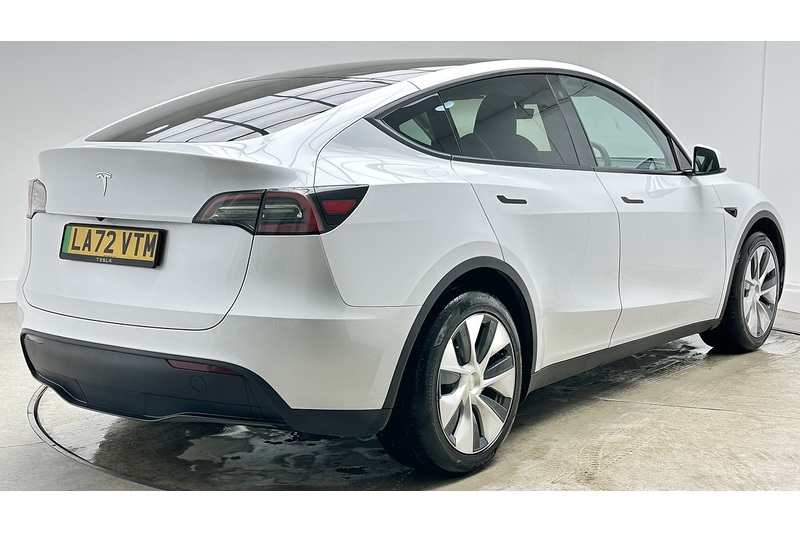Tesla Model Y  - U2175