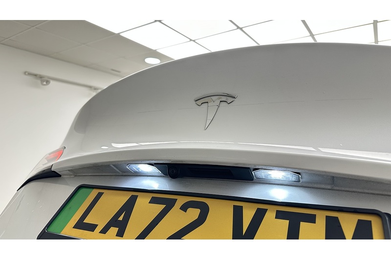 Tesla Model Y  - U2175