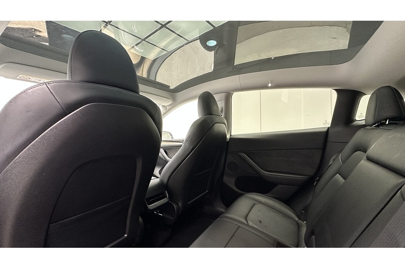 Tesla Model Y  - U2175