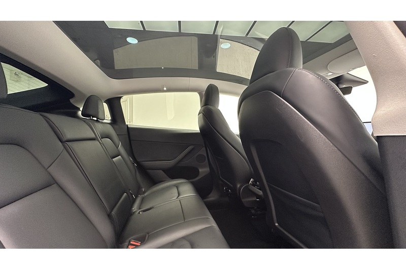 Tesla Model Y  - U2175