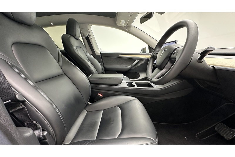 Tesla Model Y  - U2175