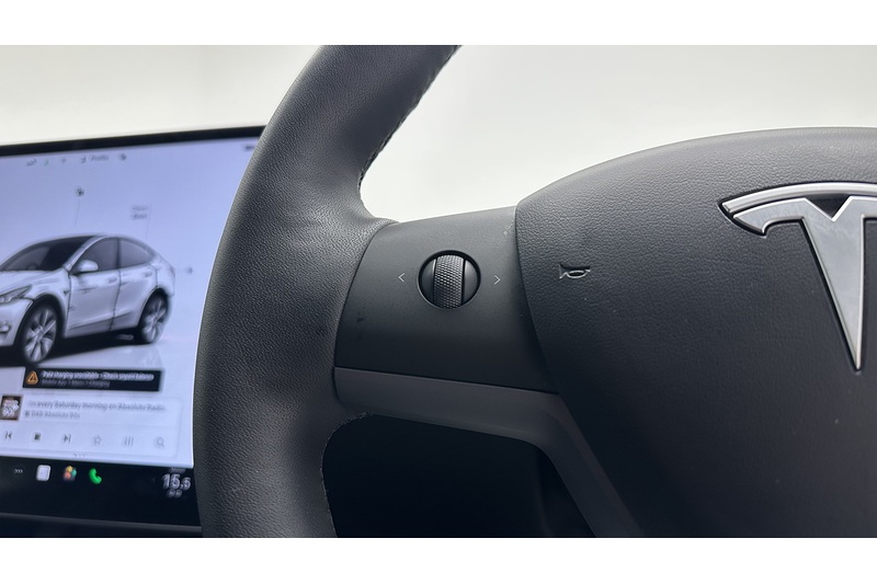 Tesla Model Y  - U2175