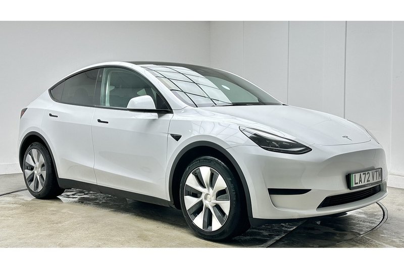 Tesla Model Y  - U2175