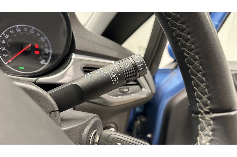 Vauxhall Corsa i ecoTEC Design - U2183