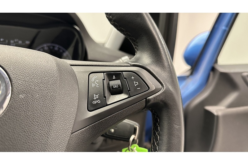 Vauxhall Corsa i ecoTEC Design - U2183