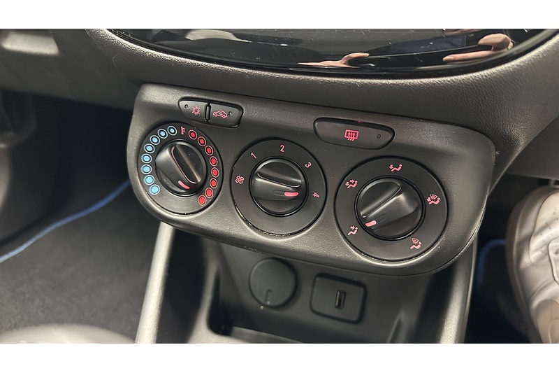 Vauxhall Corsa i ecoTEC Design - U2183