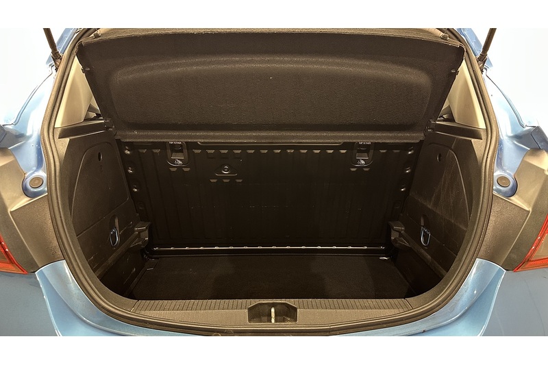 Vauxhall Corsa i ecoTEC Design - U2183