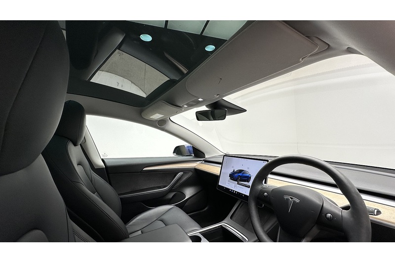 Tesla Model 3 Long Range - U2217