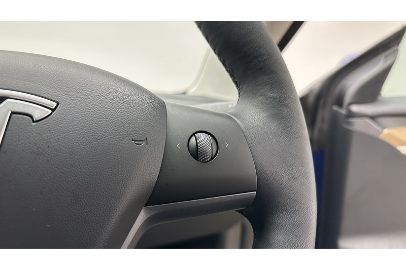 Tesla Model 3 Long Range - U2217