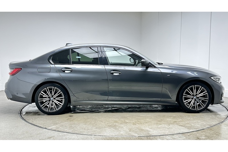 BMW 3 Series 320i M Sport - U2224