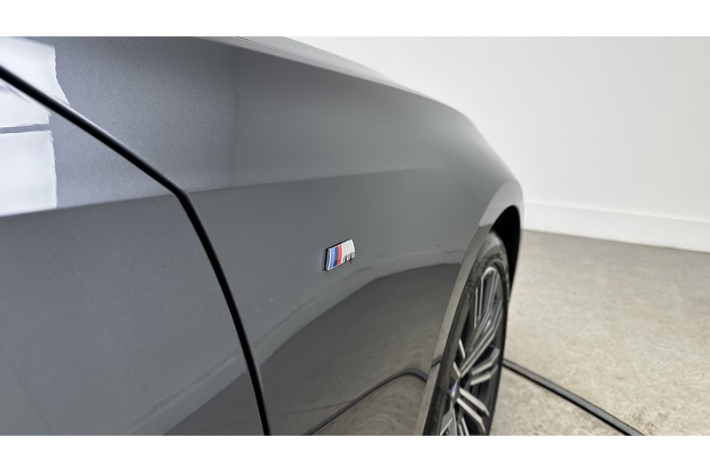 BMW 3 Series 320i M Sport - U2224