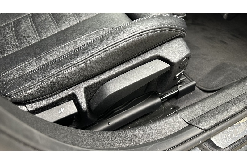 BMW 3 Series 320i M Sport - U2224