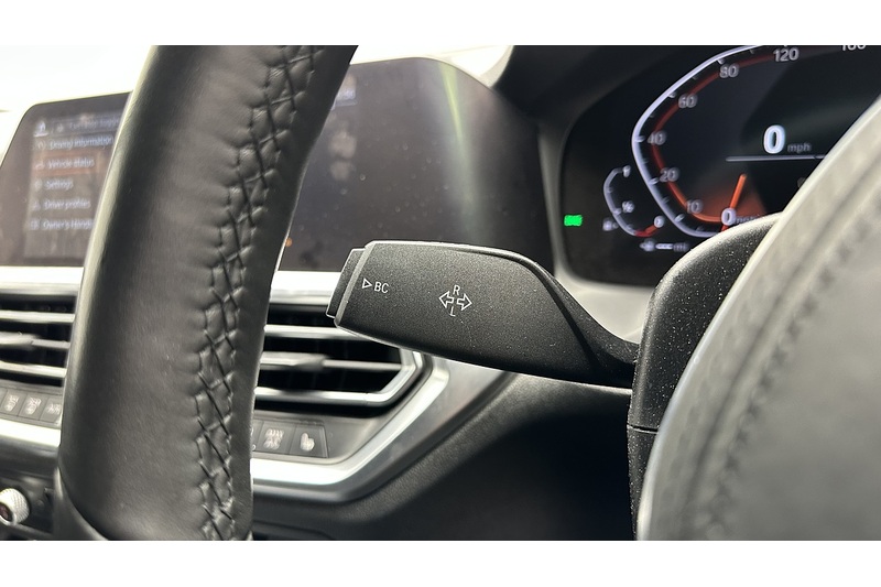 BMW 3 Series 320i M Sport - U2224