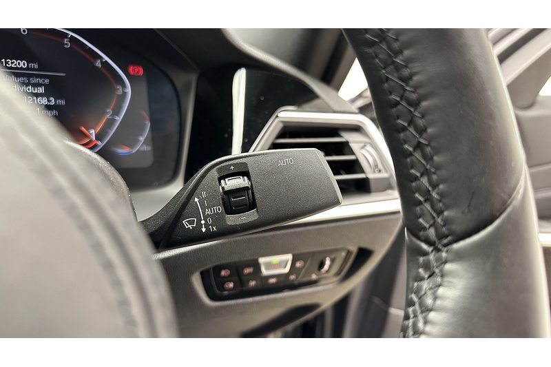 BMW 3 Series 320i M Sport - U2224