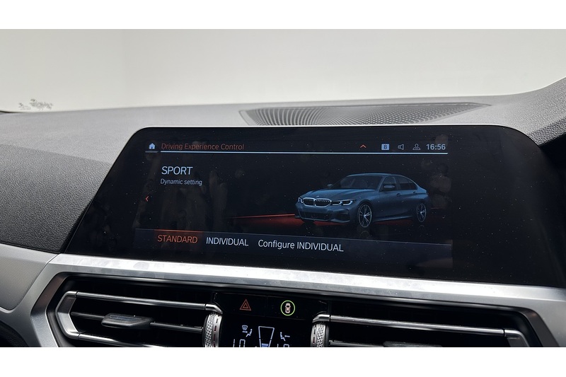 BMW 3 Series 320i M Sport - U2224