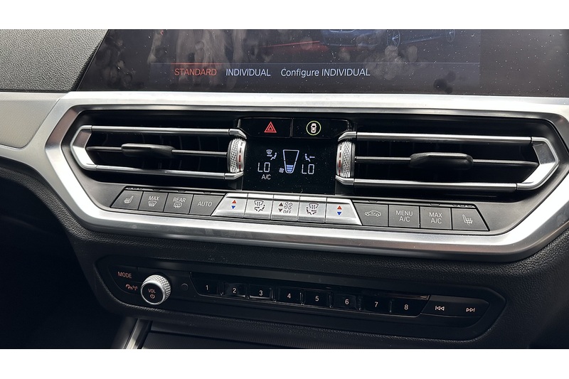 BMW 3 Series 320i M Sport - U2224