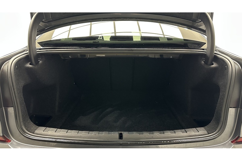 BMW 3 Series 320i M Sport - U2224