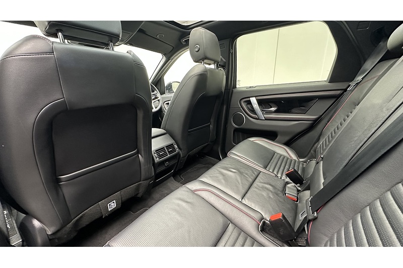 Land Rover Discovery Sport P300e R-Dynamic SE - U2230
