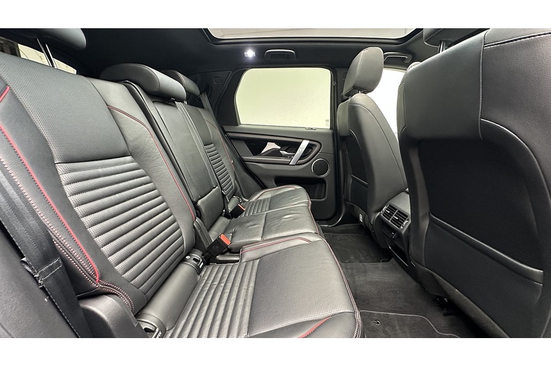 Land Rover Discovery Sport P300e R-Dynamic SE - U2230