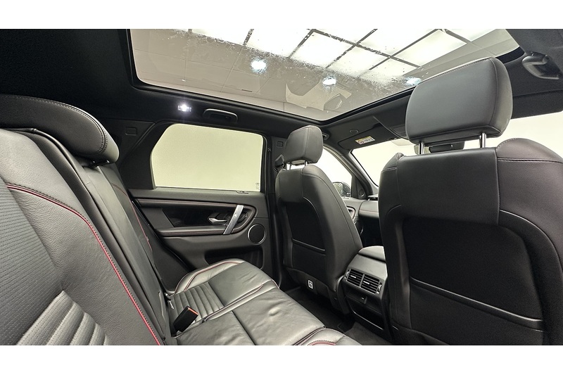 Land Rover Discovery Sport P300e R-Dynamic SE - U2230