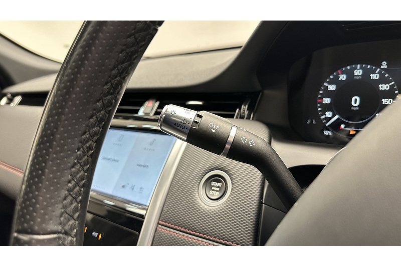 Land Rover Discovery Sport P300e R-Dynamic SE - U2230