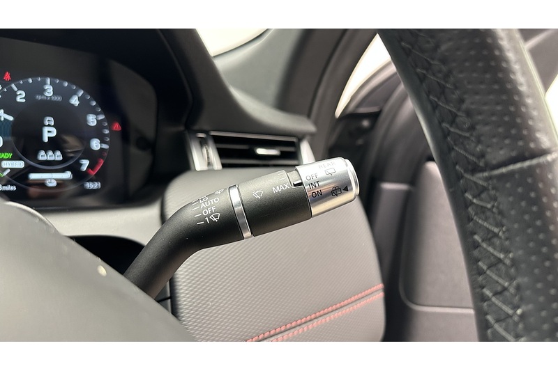 Land Rover Discovery Sport P300e R-Dynamic SE - U2230