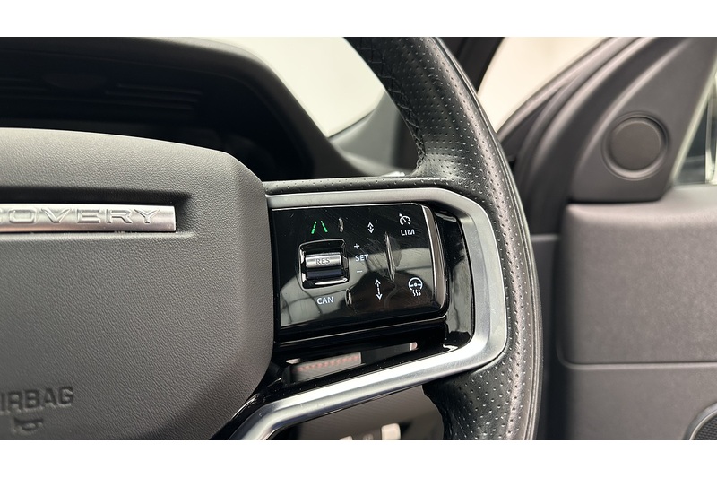 Land Rover Discovery Sport P300e R-Dynamic SE - U2230