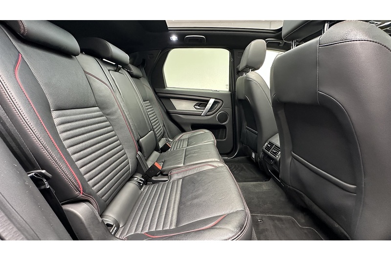 Land Rover Discovery Sport P300e R-Dynamic SE - U2237