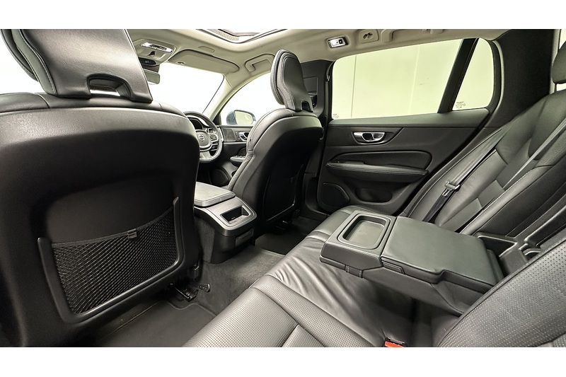 Volvo V60 D4 Inscription - U2240