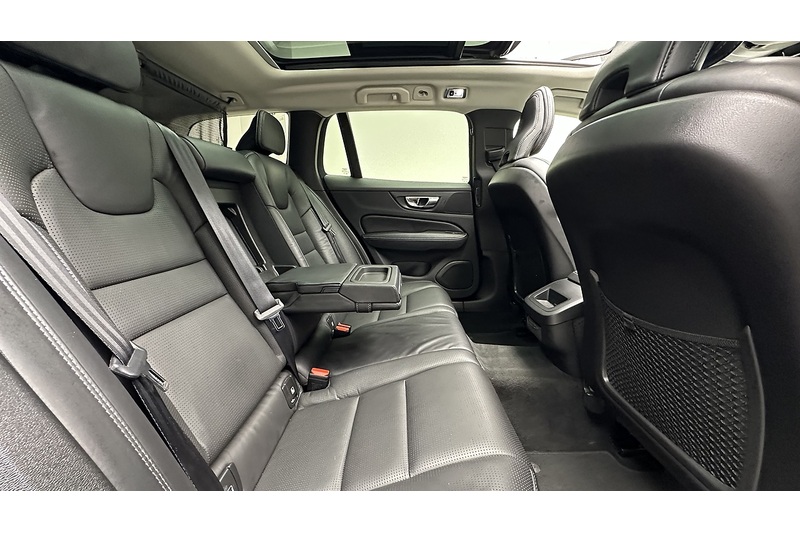 Volvo V60 D4 Inscription - U2240