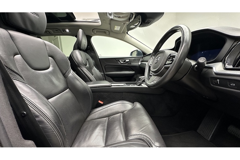 Volvo V60 D4 Inscription - U2240