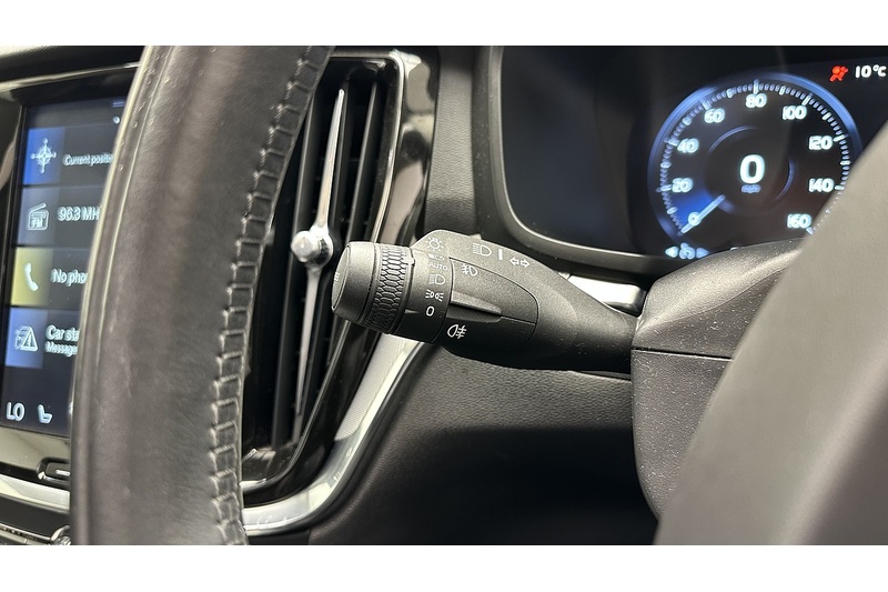 Volvo V60 D4 Inscription - U2240