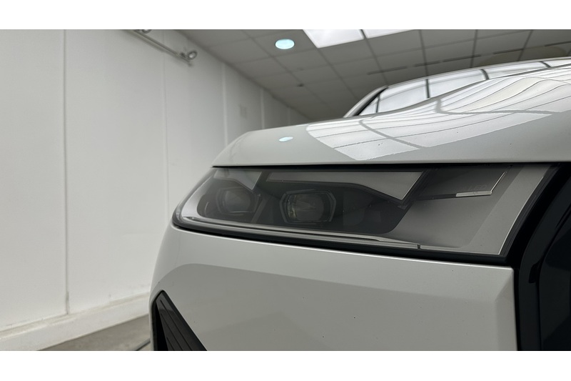 BMW iX 40 M Sport - U2269