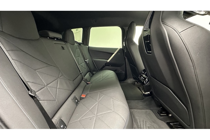 BMW iX 40 M Sport - U2269