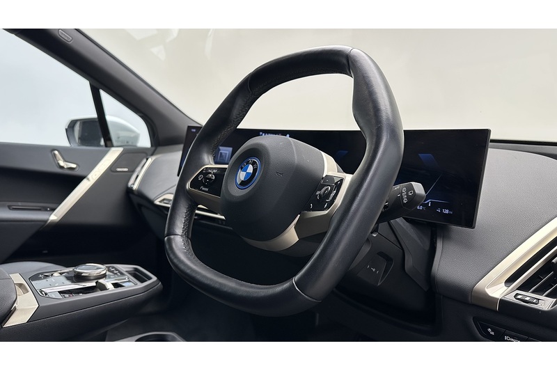 BMW iX 40 M Sport - U2269