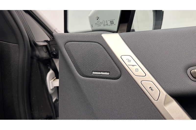 BMW iX 40 M Sport - U2269