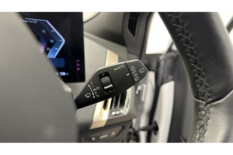 BMW iX 40 M Sport - U2269