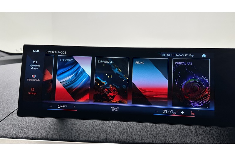 BMW iX 40 M Sport - U2269