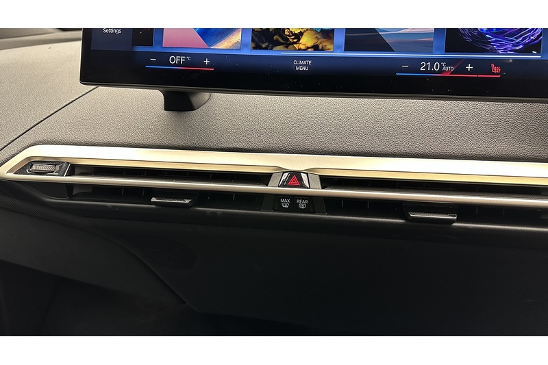 BMW iX 40 M Sport - U2269