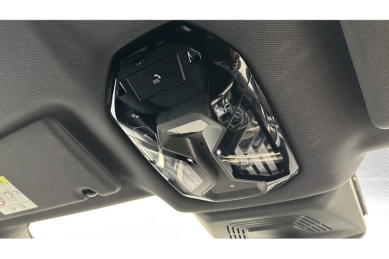 BMW iX 40 M Sport - U2269