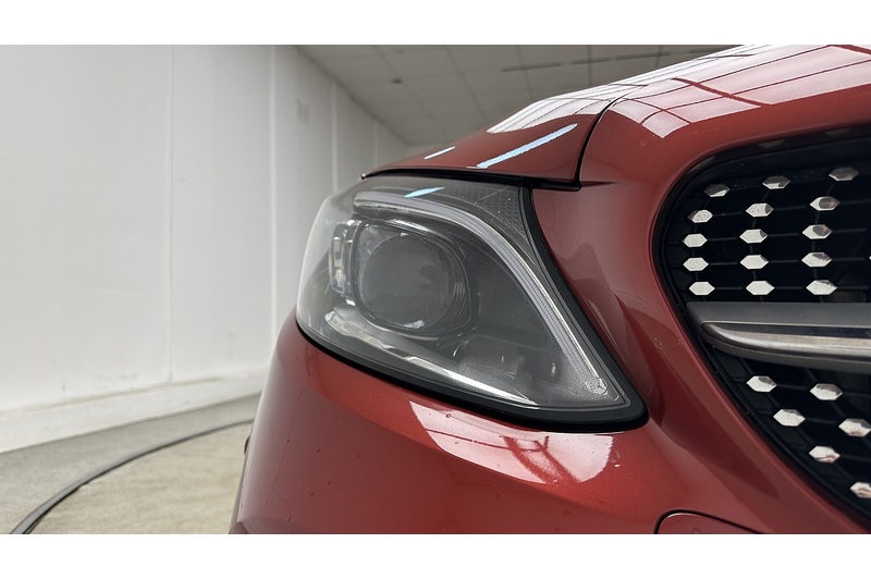 Mercedes-Benz C Class C300d AMG Line Edition - U2281