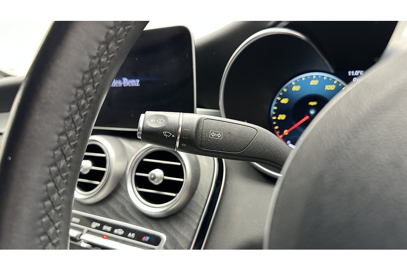 Mercedes-Benz C Class C300d AMG Line Edition - U2281