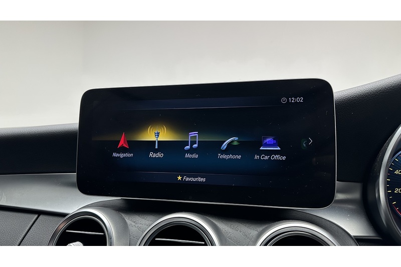 Mercedes-Benz C Class C300d AMG Line Edition - U2281