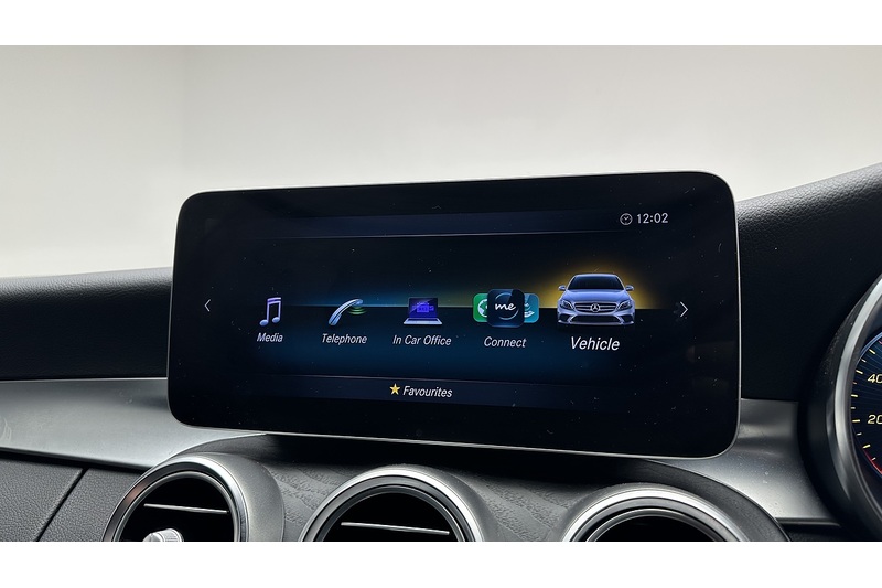 Mercedes-Benz C Class C300d AMG Line Edition - U2281