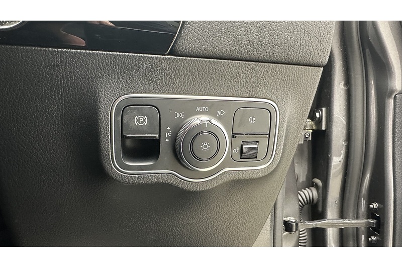 Mercedes-Benz GLA GLA250e Exclusive Edition - U2298