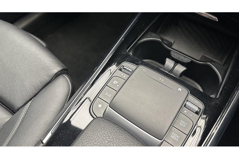 Mercedes-Benz GLA GLA250e Exclusive Edition - U2298